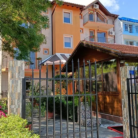 фернандес 3* Tchernomorets