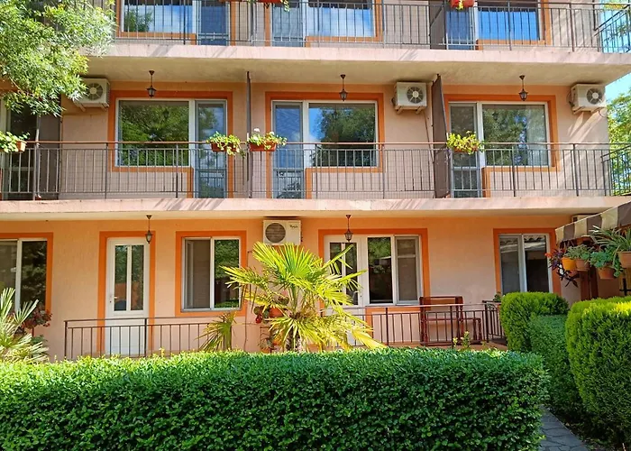 фернандес 招待所 3*