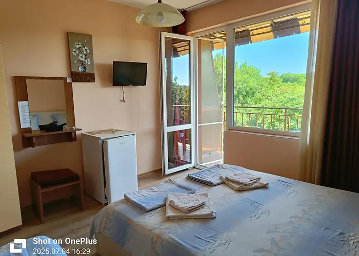 фернандес 招待所 3*