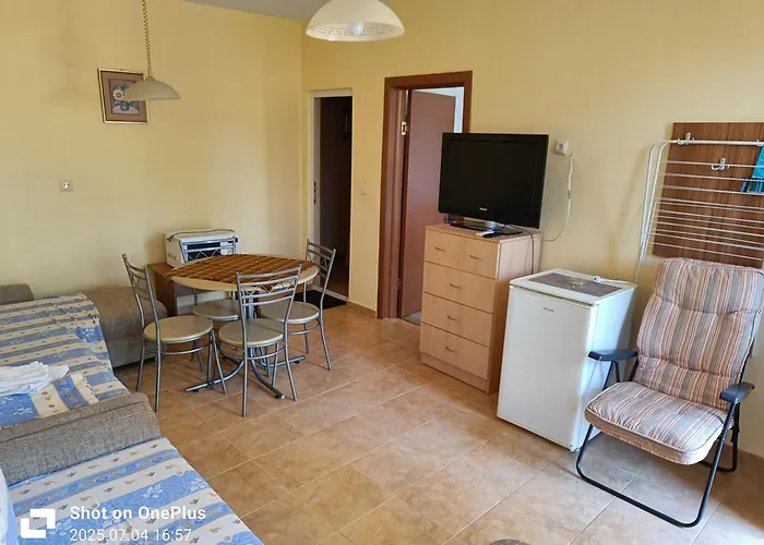 фернандес 招待所